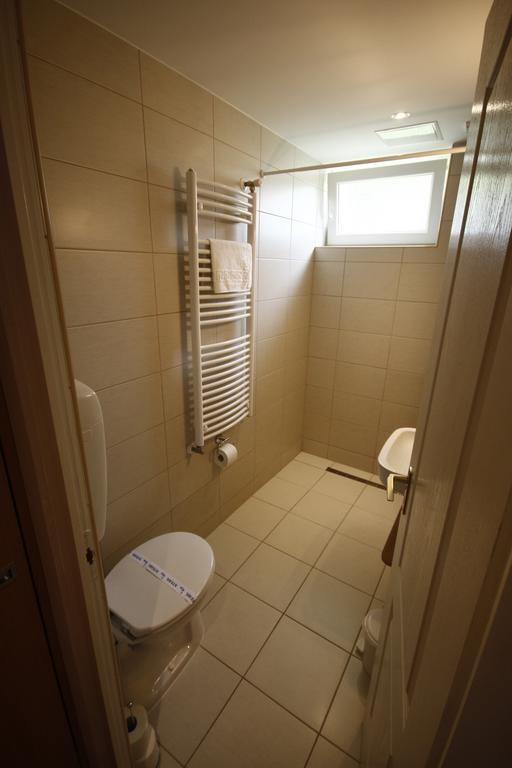 Hotel Parti Panzio Tata Exteriér fotografie