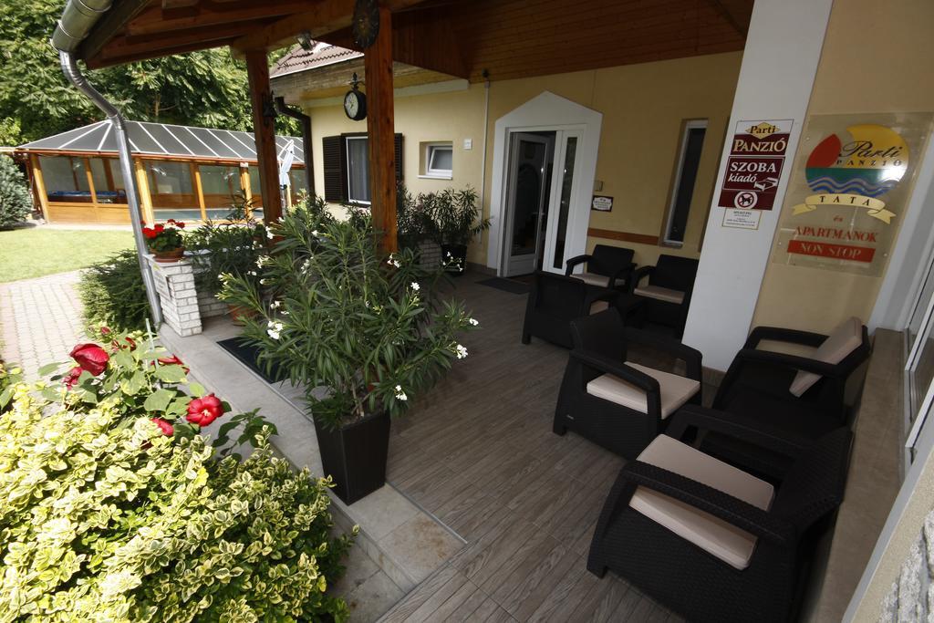 Hotel Parti Panzio Tata Exteriér fotografie