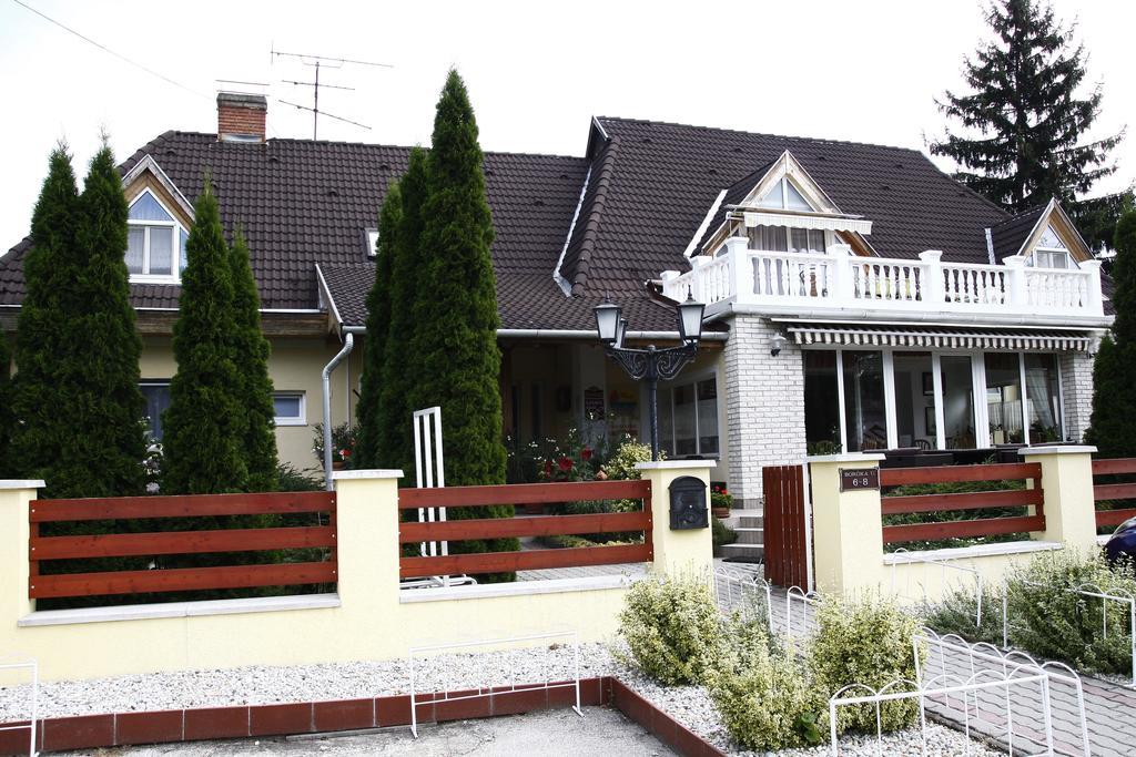 Hotel Parti Panzio Tata Exteriér fotografie